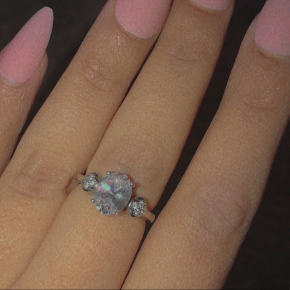 925 sterling silver ring - Picture 1 of 3